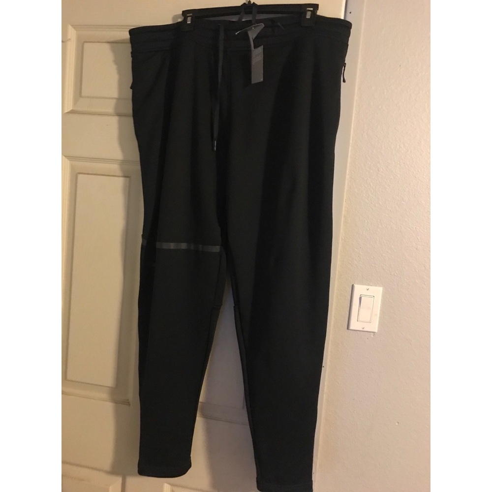 Men’s XXL under armor sweats